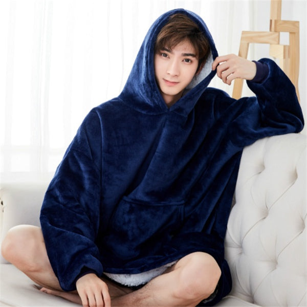 CozyWrap Winter Blanket Hoodie – Ultra-Soft, Reversible Fleece with Extra-Large Hood & Pocket